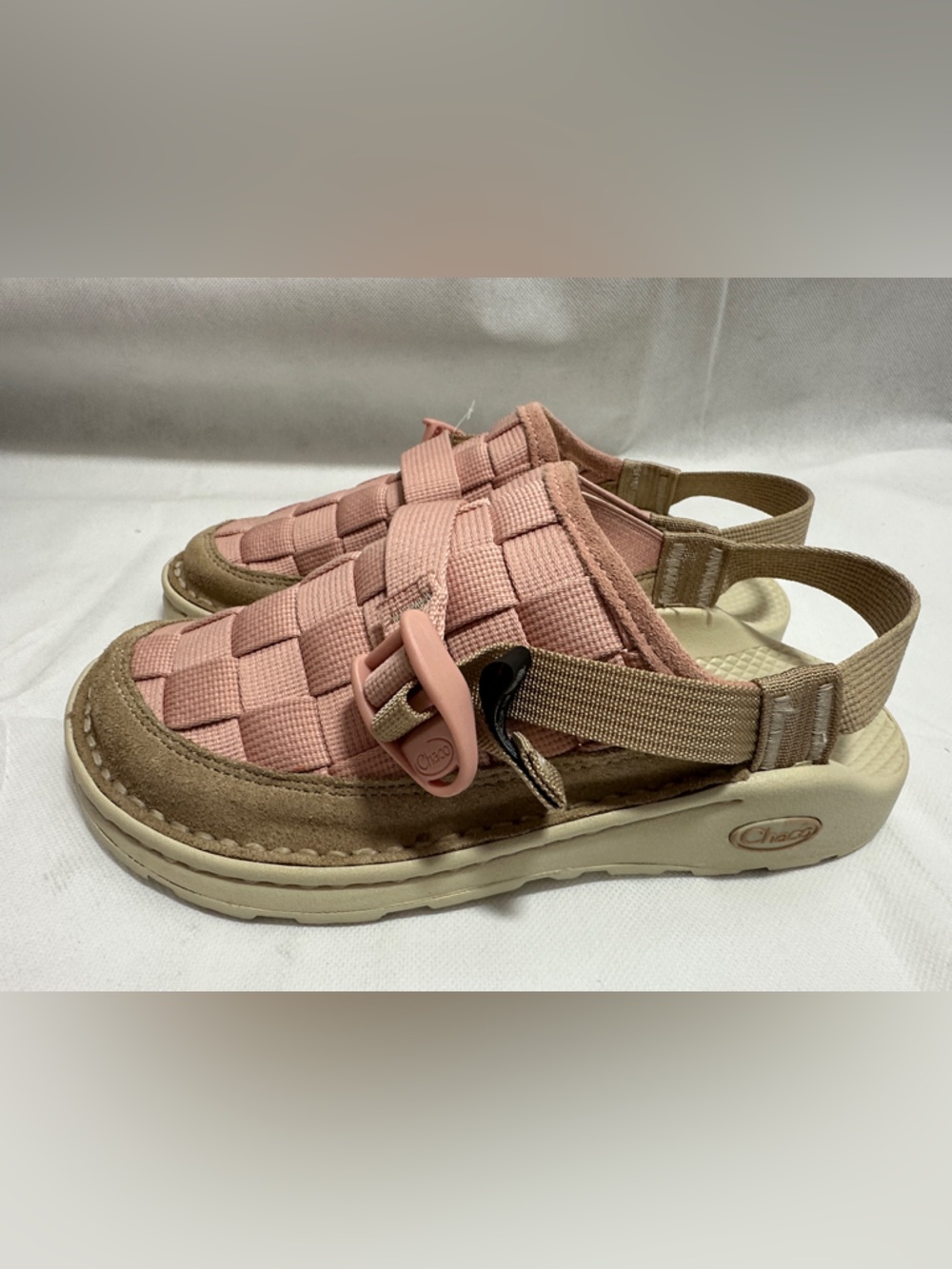 Chaco Women’s size 7 Peach Sand Woven Sandal with Tan Trim